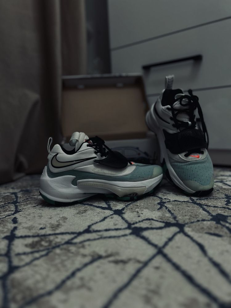 Кроссовки Nike Zoom Freak 3