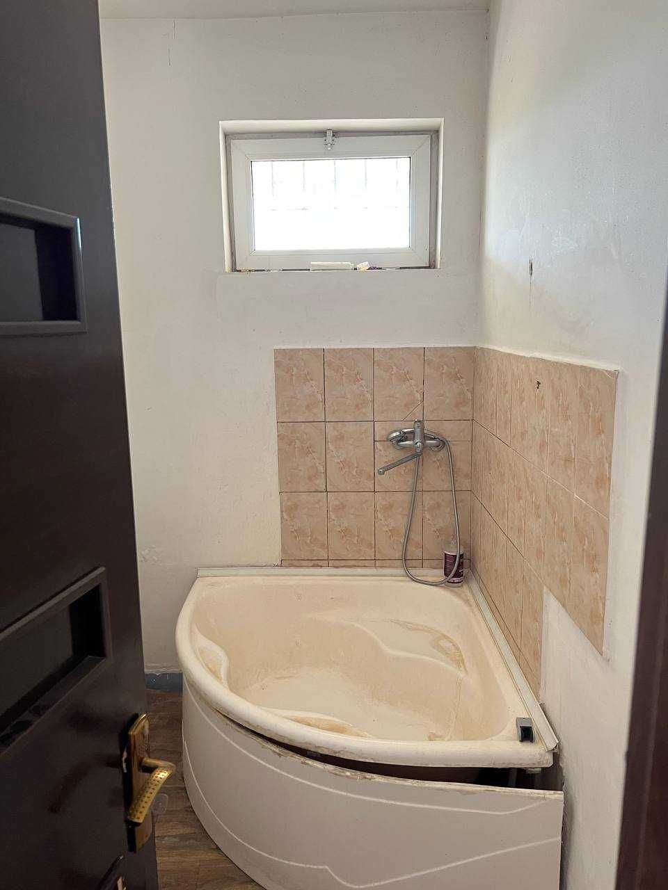 4 xonali koteg ijaraga beriladi