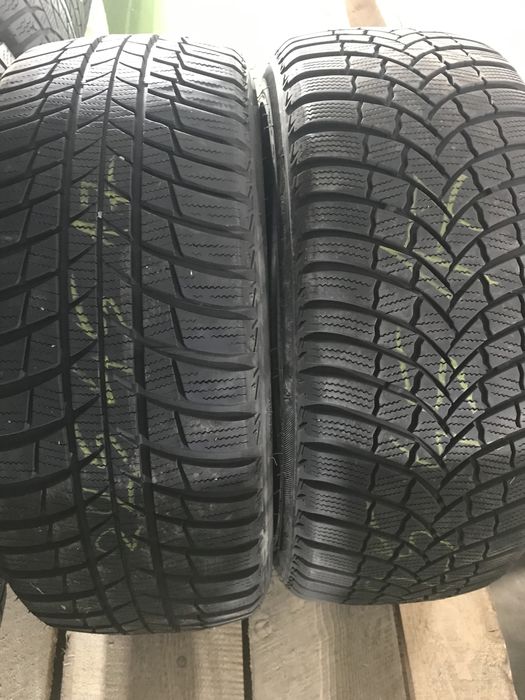 2 Anvelope de iarna 225 / 45 / 17 Bridgestone