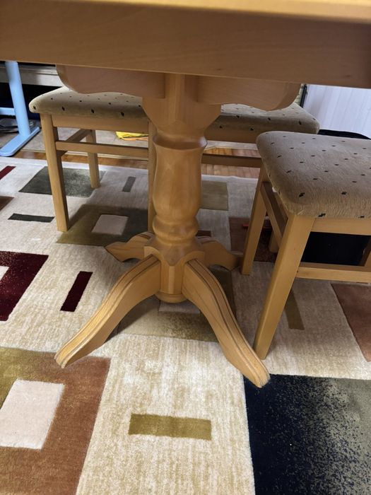 Кухненска маса+6 броя столове