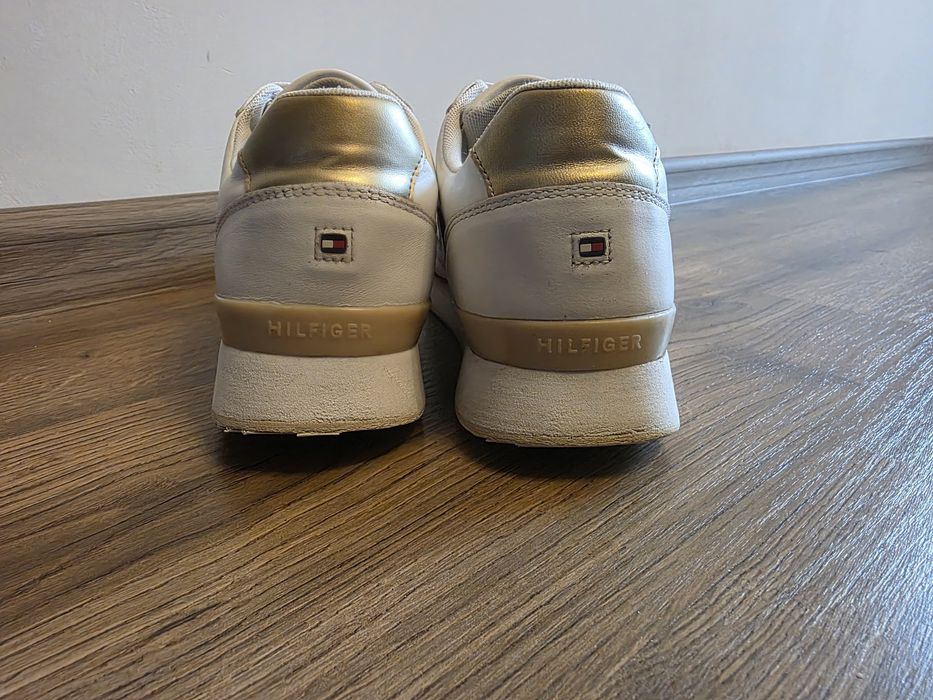 Дамски маратонки Tommy Hilfiger