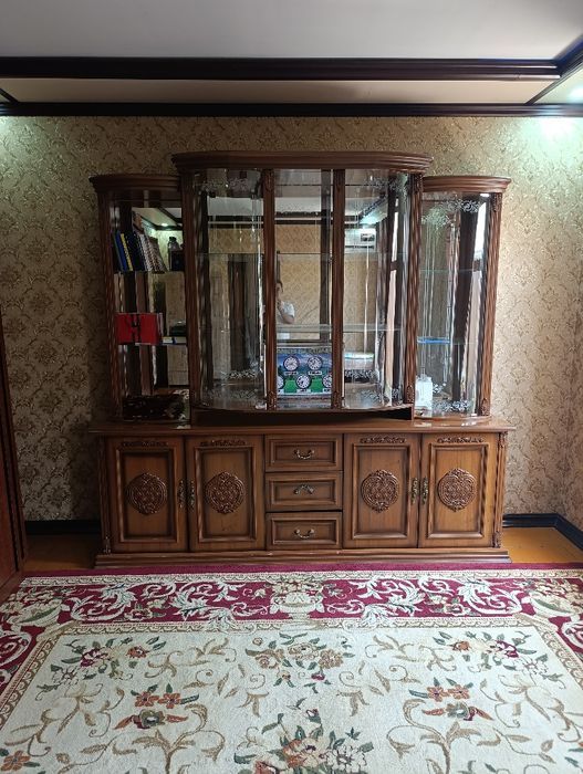 Зал учун сифатли стенка гарнитури сотилади