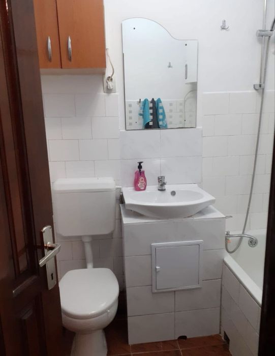 VÂND Apartament cu 1 Cameră Roznov Suprafața Construită 33mp