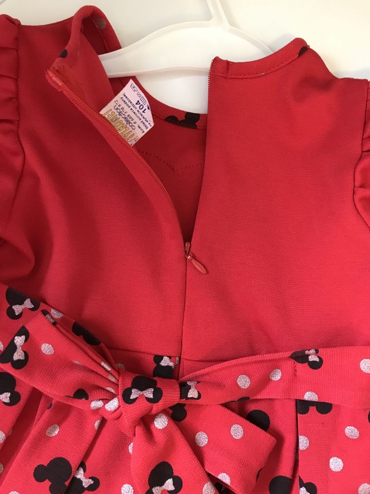 Rochita H&M marimea 92 si rochita cu model Mickey Mouse 104