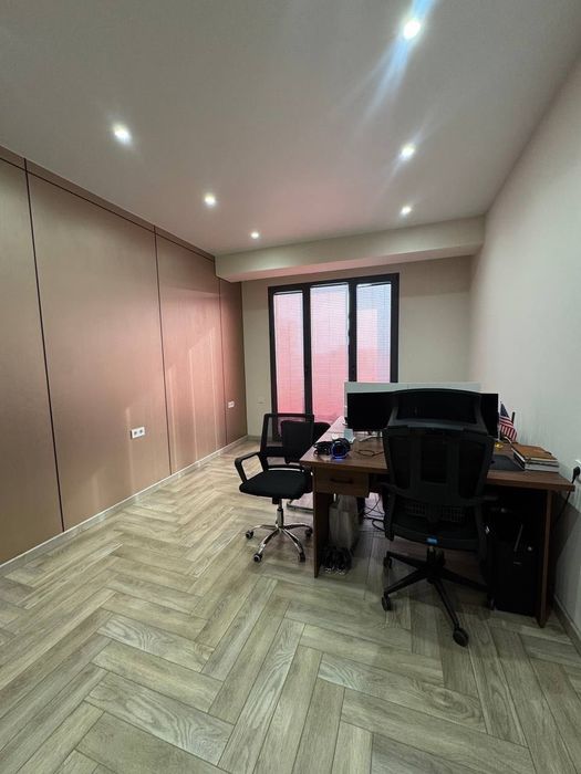 Аренда офис Казы Махалля 270 м²