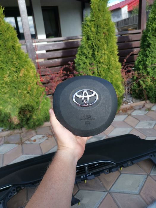 Kit, airbag volan airbag genunchi plansa bord centuri Toyota yaris ota