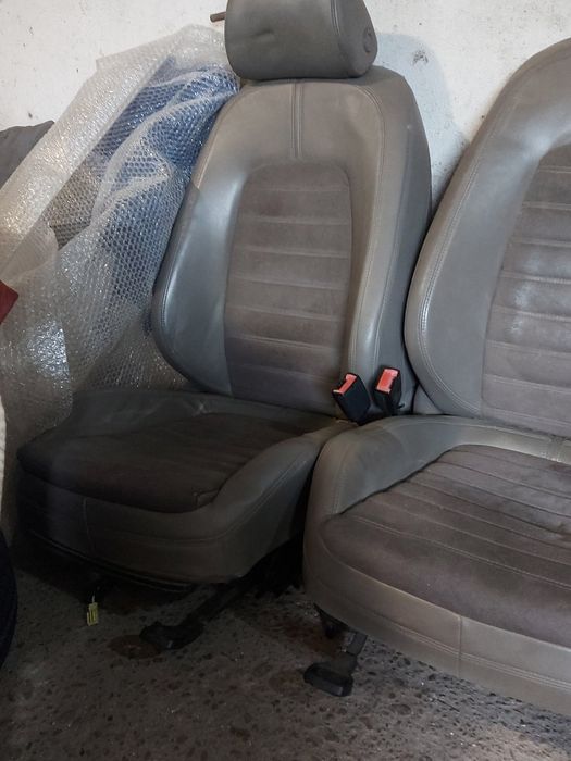 Предни седалки vw passat b6