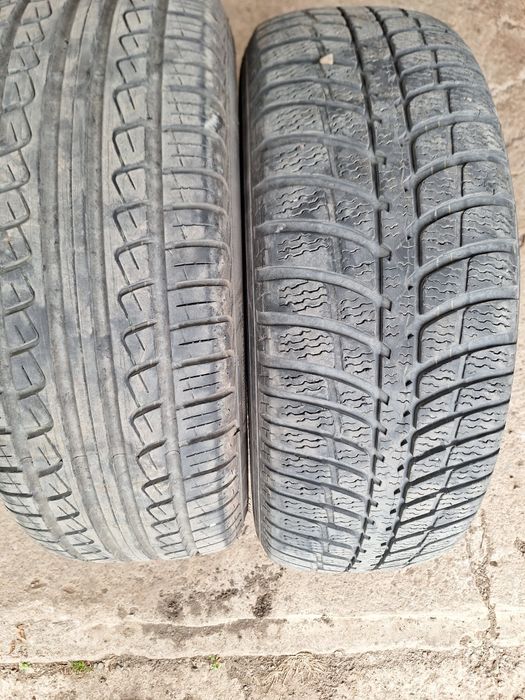 Vând 2 anvelope 215.65.16