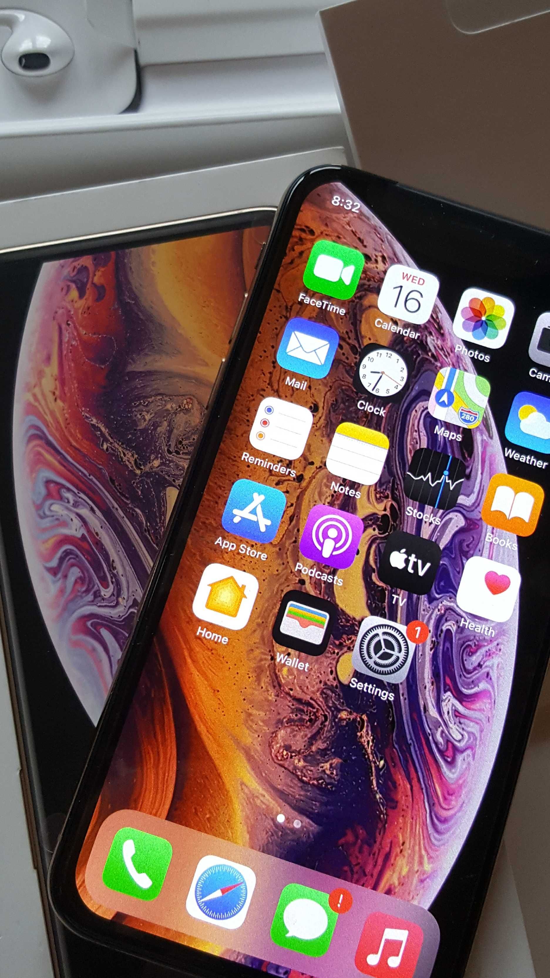 Iphone XS 64 gb Gold 100% батерия като нов!