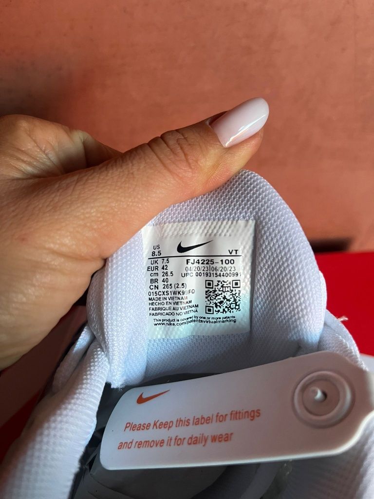Nike air max plus 3 white