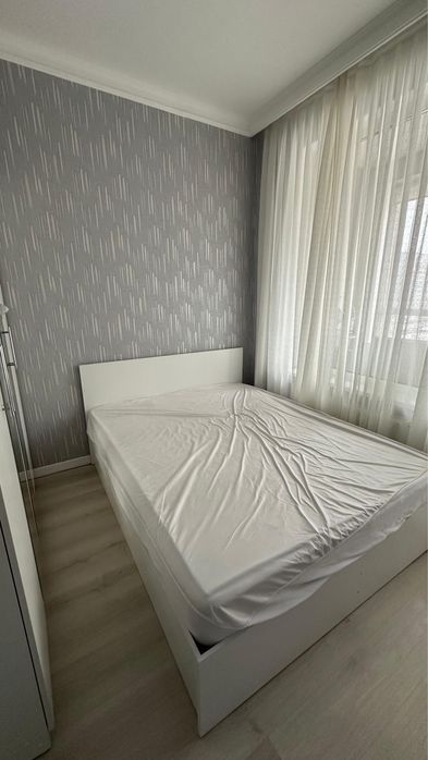 Кровать для спальни с матрасом