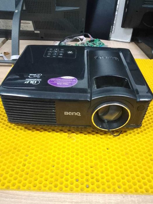 продам проектор Benq