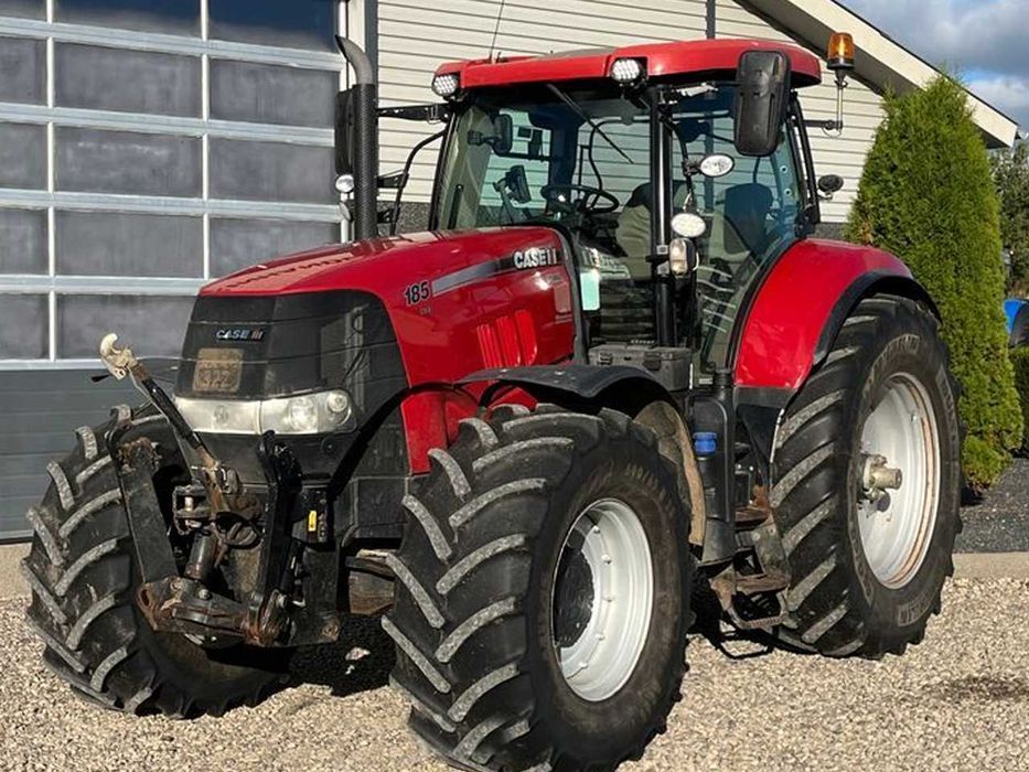Колесный трактор  Case IH PUMA 185 CVX Med frontlift RED Model