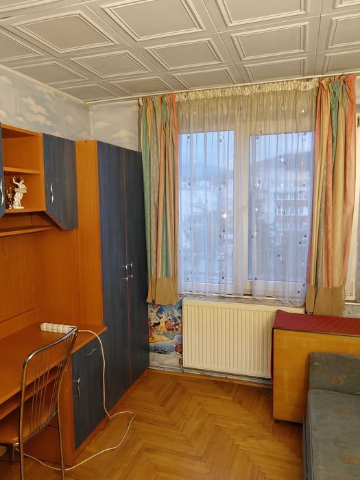 Caut coleg de apartament zona Tractoru