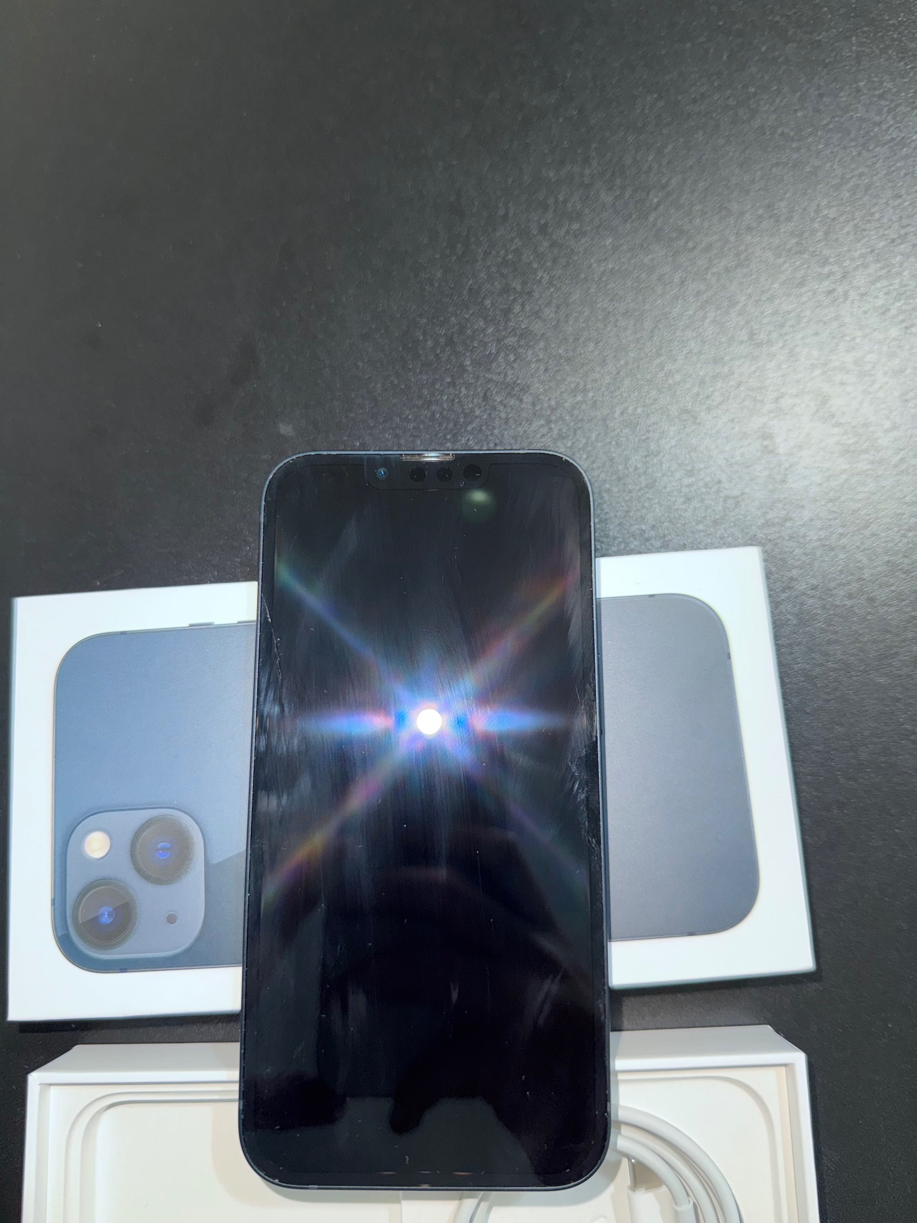iPhone 13, 128GB, Baterie 99%, cu cablu USB