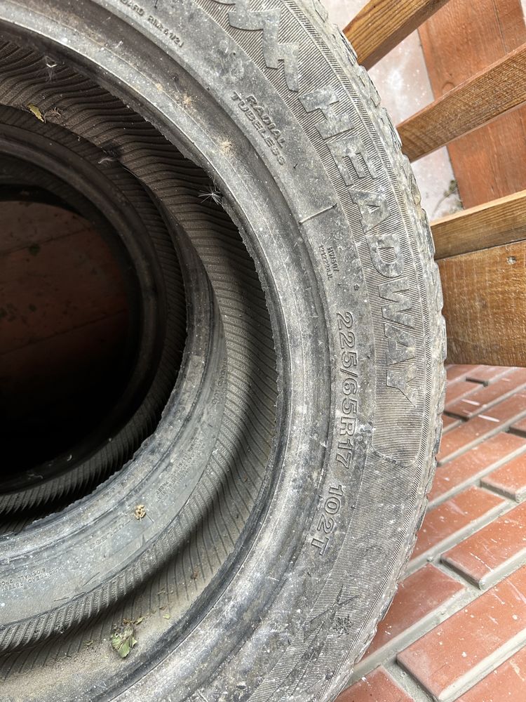 225/65 R17 зимний 4 шт