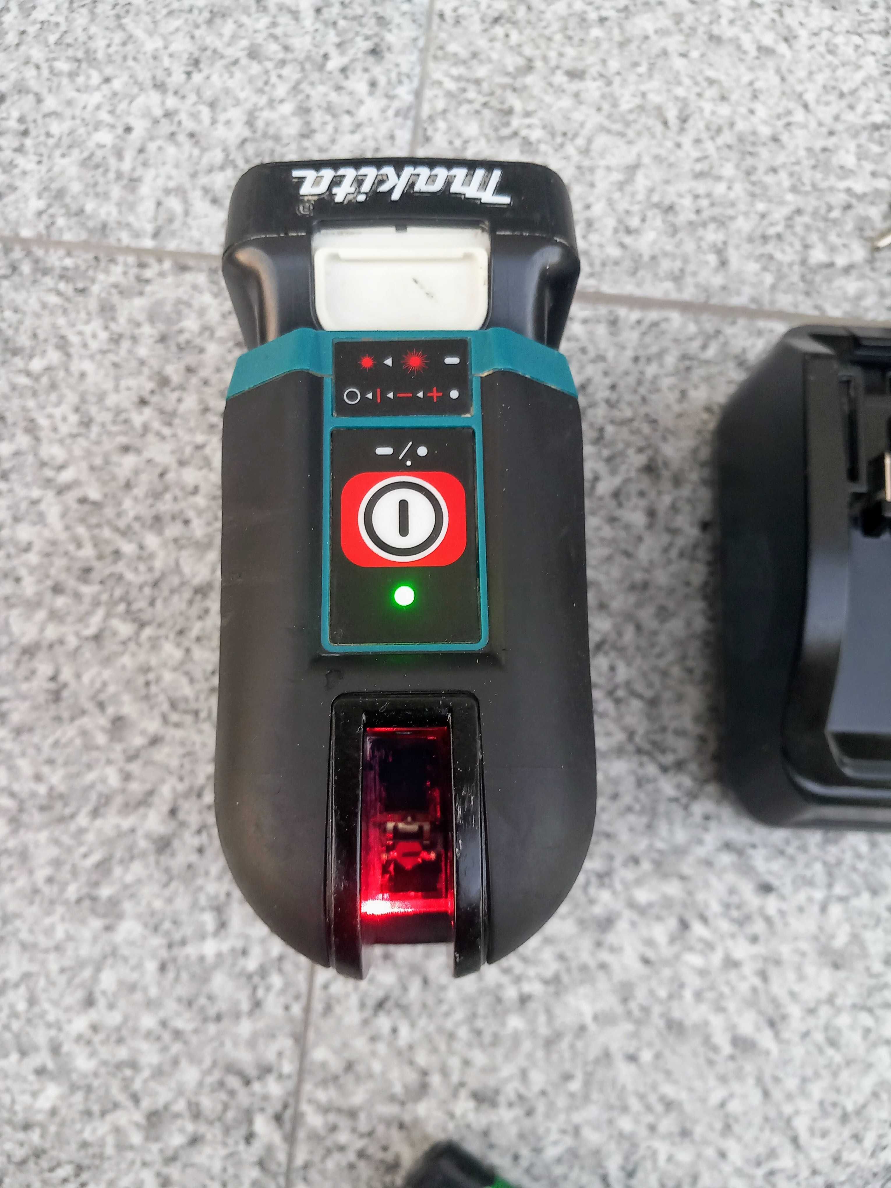 Лазерен нивелир  Makita SK105DZ