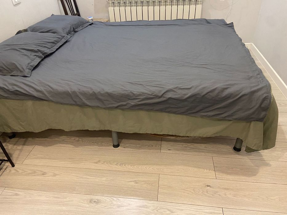 Продажа двухспальной кровати б/у