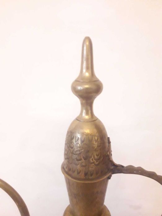 Carafa cu capac din alama gravat manual