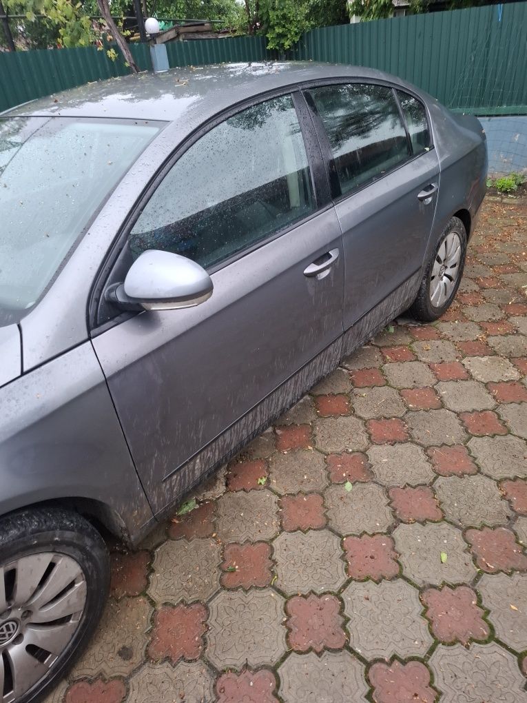 Vând vw passat b6