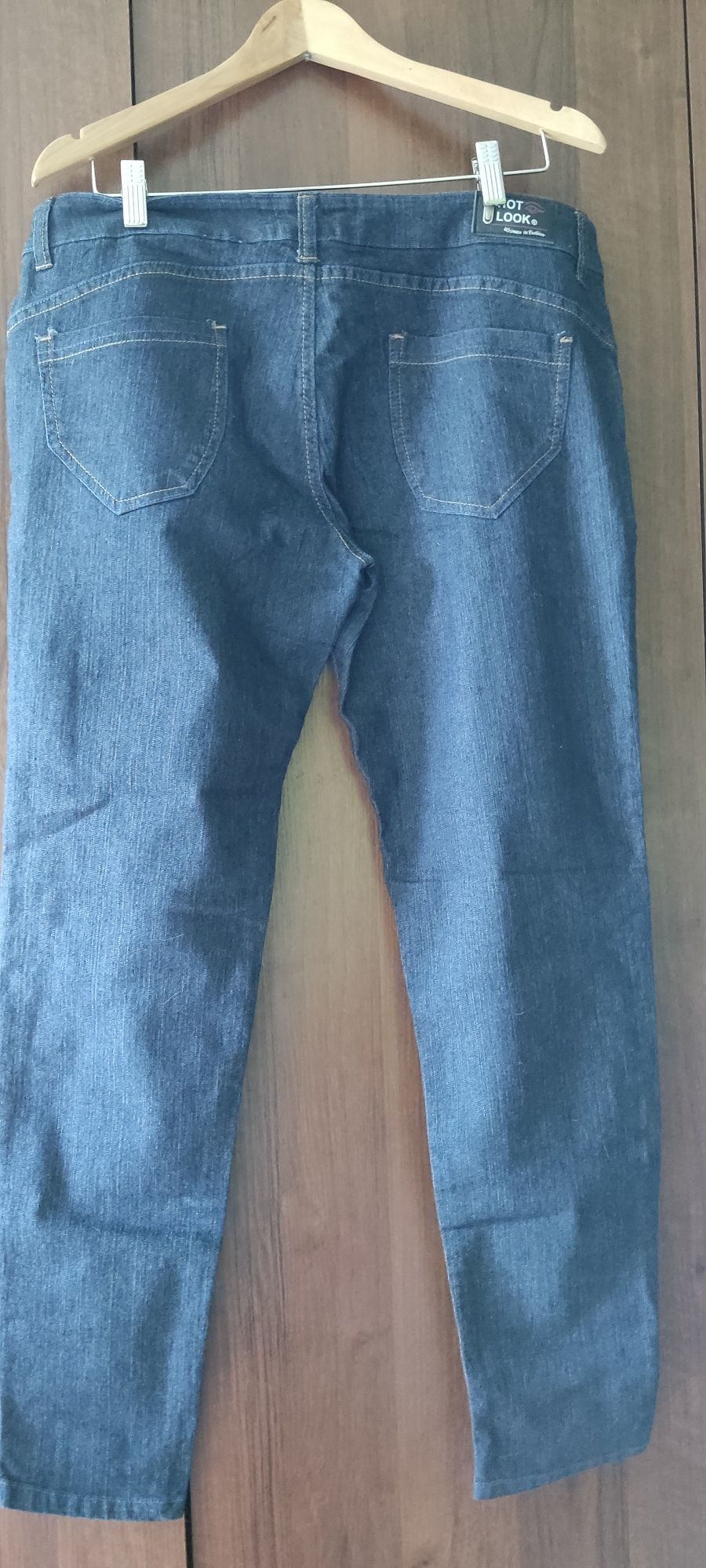 Женские джинсы 36 р