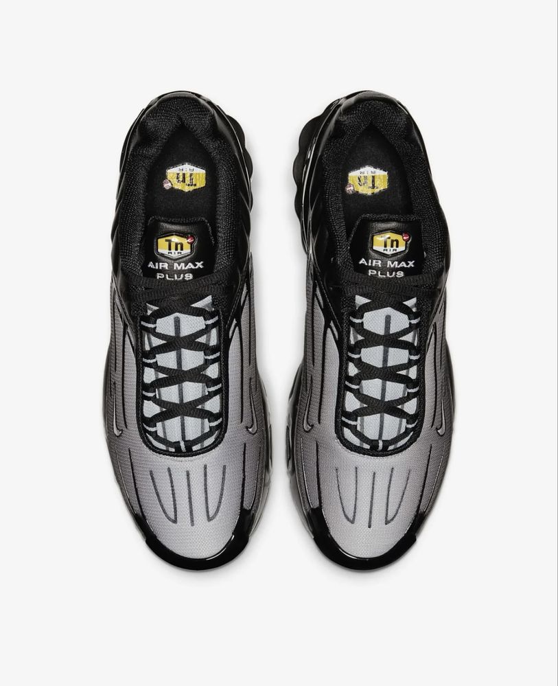 Маратонки Nike tn plus