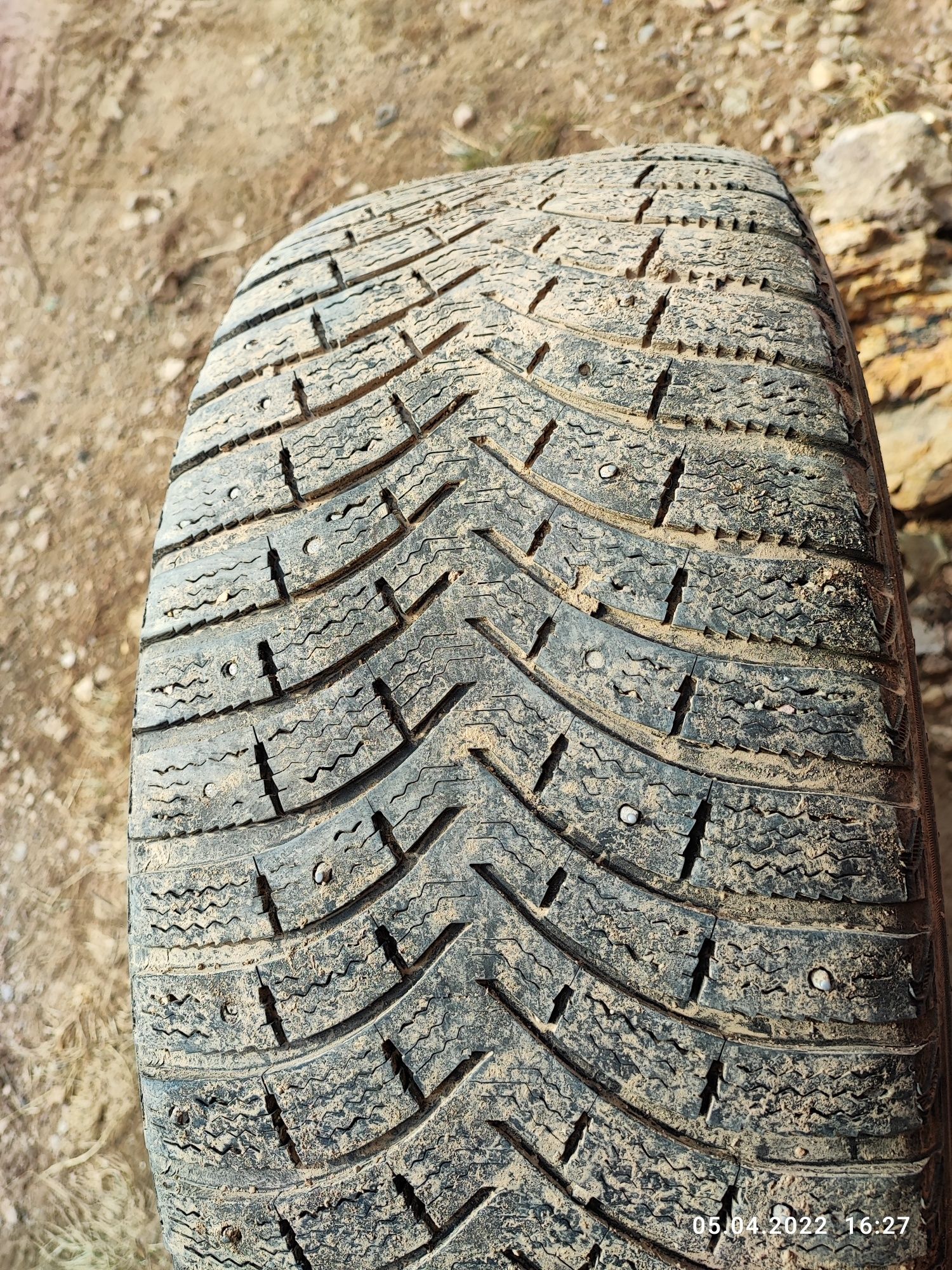 Продам шины зимние Michelin