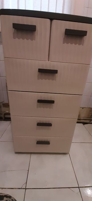 ПОКУПАЕМ.!Срочно.Шкафчик для всего..