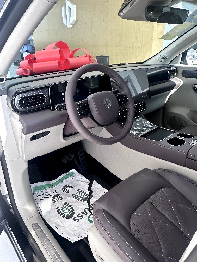 LEAPMOTOR C11 SMART dôp opsiya 580KM FULL qora 28800