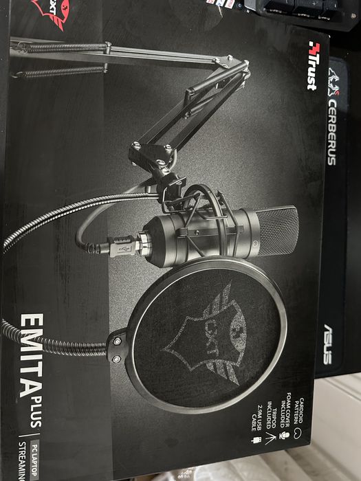 Microfon Trust Emita Plus