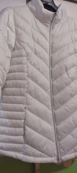 Дамско преходно бяло яке