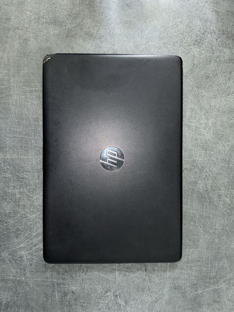 Ноутбук от HP с коробкой