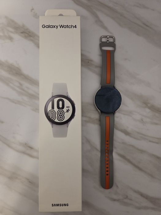 Смарт часы Samsung Galaxy Watch 4