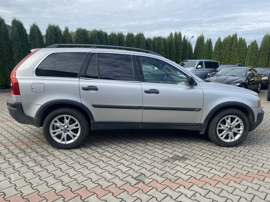 Dezmembrez Volvo XC90