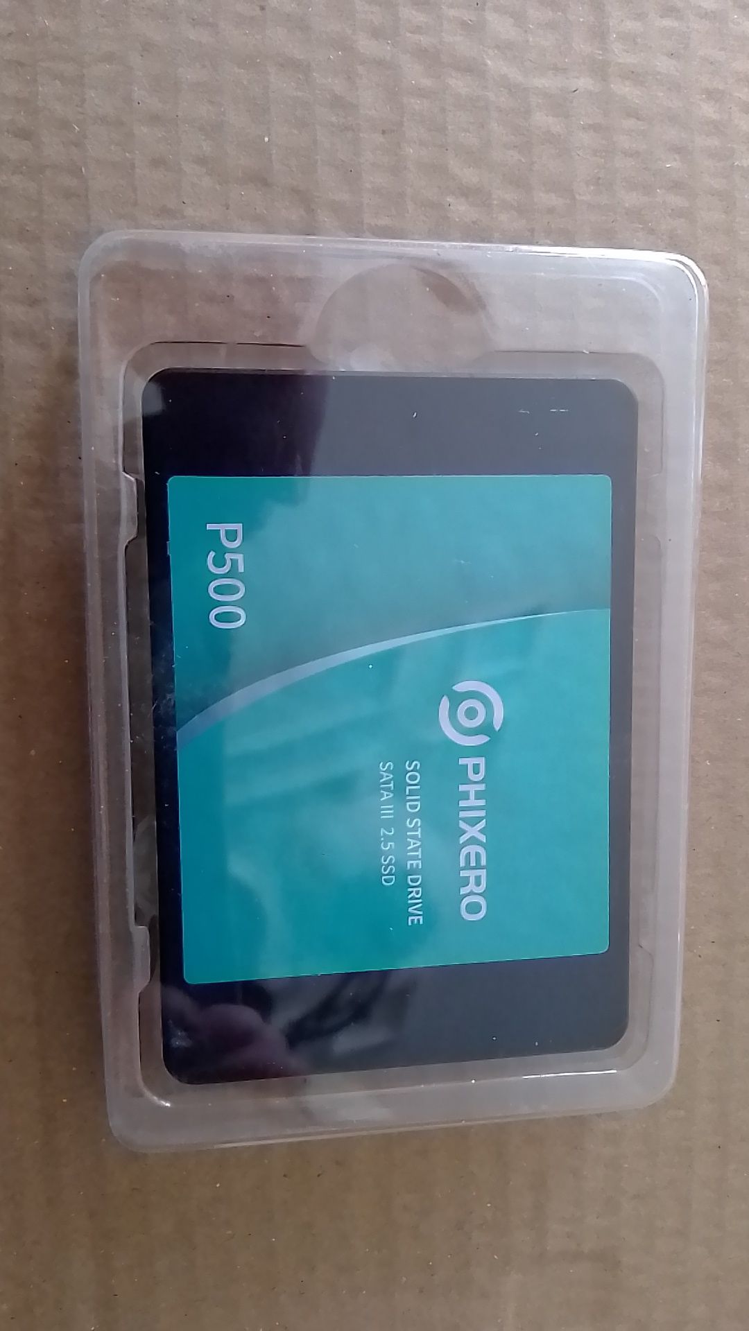 SSD 4tb PHIXERO P500 2.5" не работи