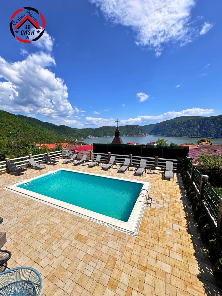 Casa de inchiriat cu Piscina in Dubova Clisura Dunarii