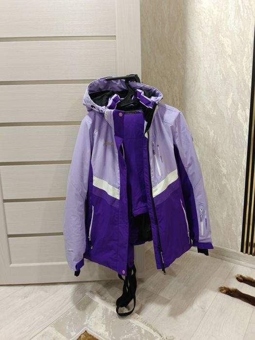 Продаётся! Лыжный костюм, зима тёплый , отличное состояние