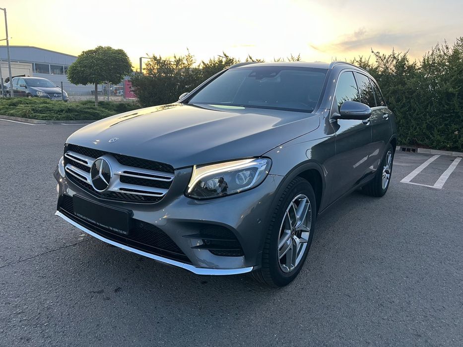 Mercedes-Benz GLC Istoric service doar la reprezentanta Mercedes-Benz.