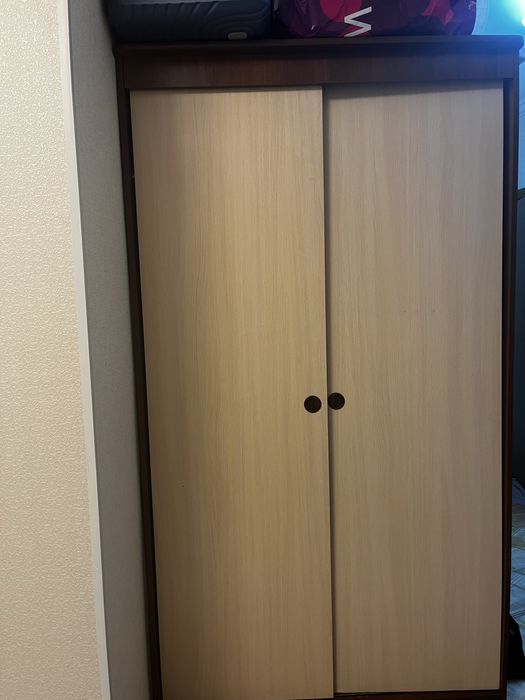 Шифоньер, шкаф размер 210-высота 115-ширина 56глубина