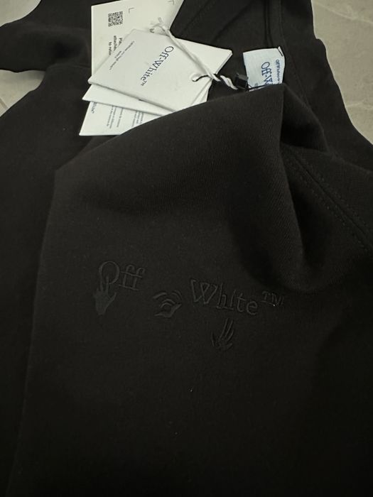 Off white Тениска и къси гащи размер S/M