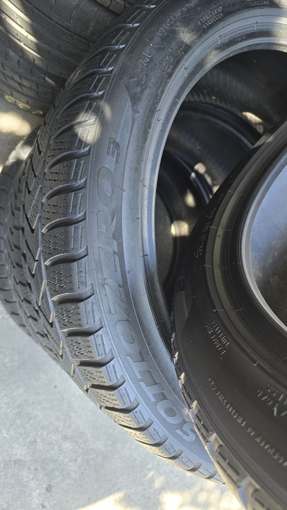 4 anvelope iarnă Pirelli 235/45/19 - transport gratuit