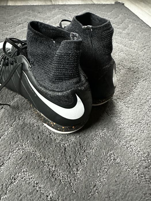 Стоножки Nike Hypervenom