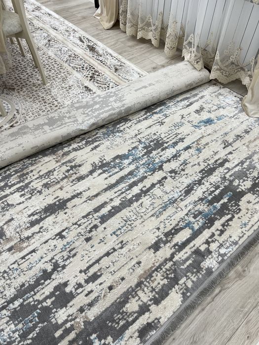 Продам ковер срочно