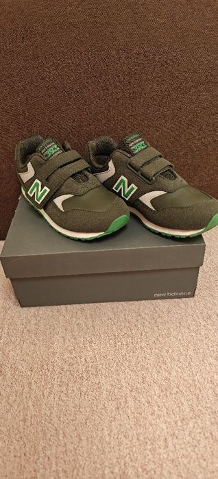 Adidasi New Balance copii masura 32