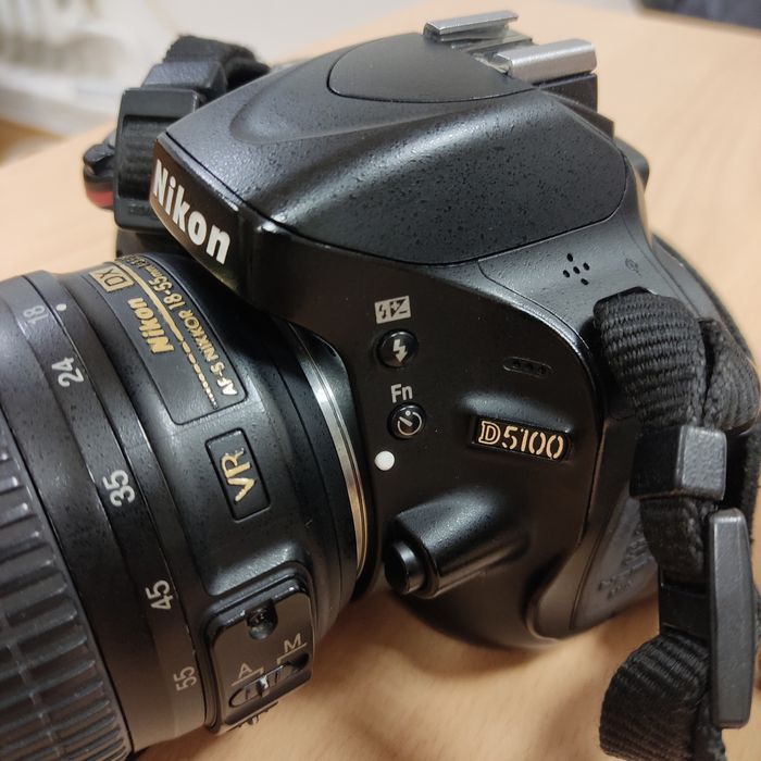 Фотоаппарат Nikon D5100 с объективом Nikon 18-55mm + Вспышка Godox
