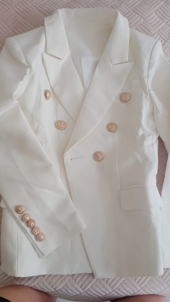 Пиджак белый под Balmain