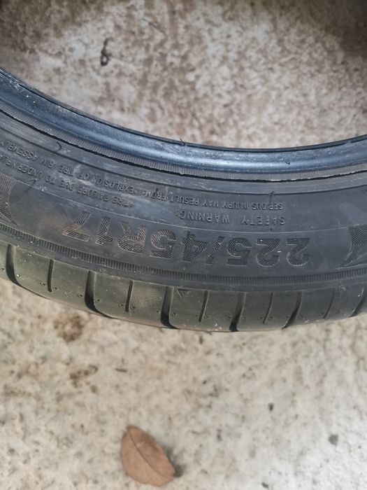 Летни гуми 225/45/17 като нови