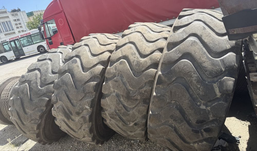 Anvelope 4 buc Vola  Michelin 23,5R25 in stare buna