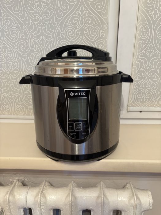 Мультиварка в хорошем состоянии