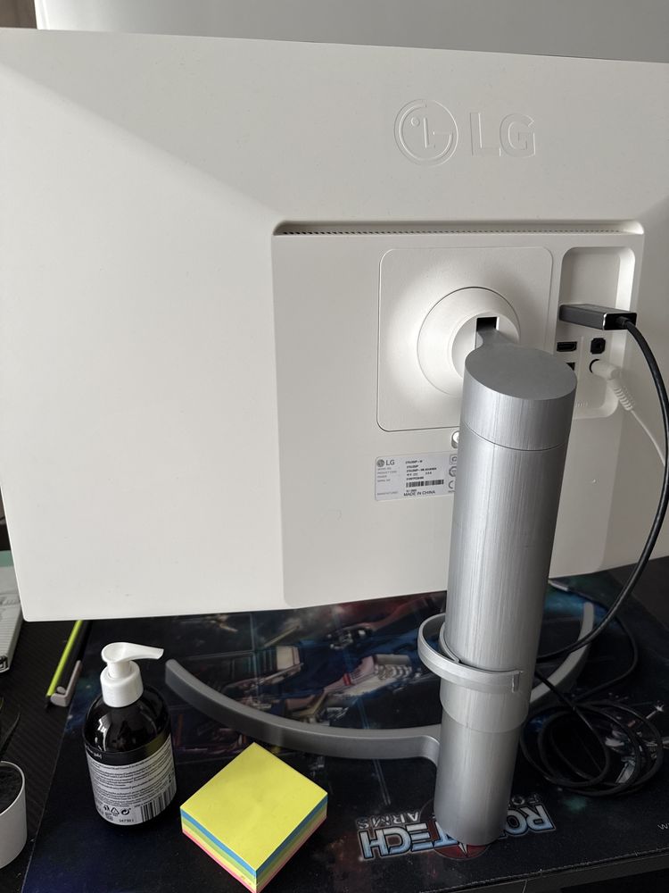 Monitor LG 27UL550P W 27 inches 4K UHD IPS Pe Garantie 2 ani